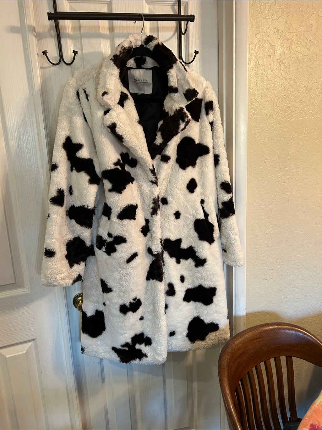 Amber Sky Fuzzy Cow Print Jacket Size M